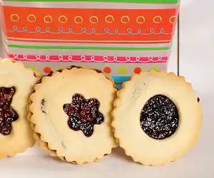 Christmas Linzer Cookies
