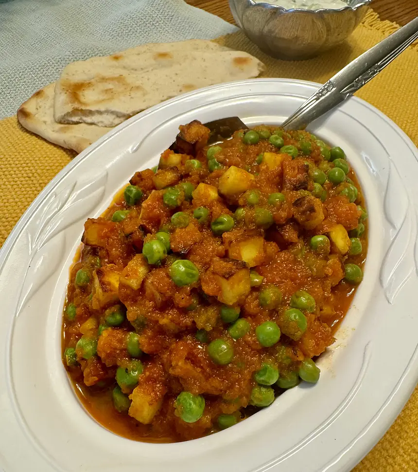 Mattar Paneer (Peas & Cheese)