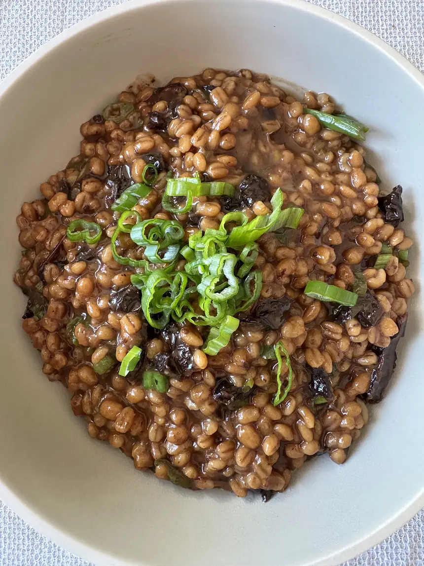 Barley with Sun-Dried Tomatoes and Scallions