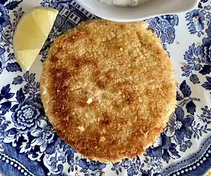 Cheesy Salmon Potato Cakes