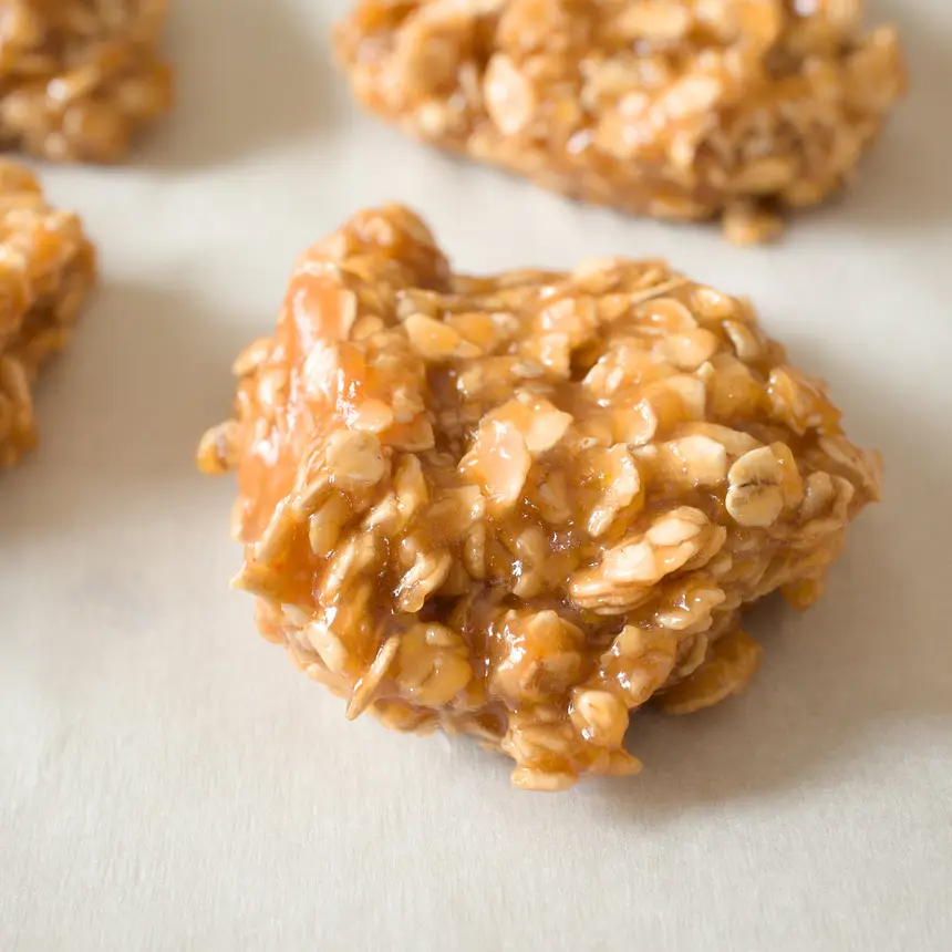 No Bake Caramel Oatmeal Cookies