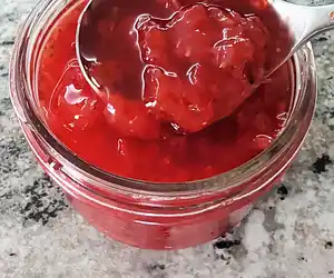 Quick Strawberry Sauce