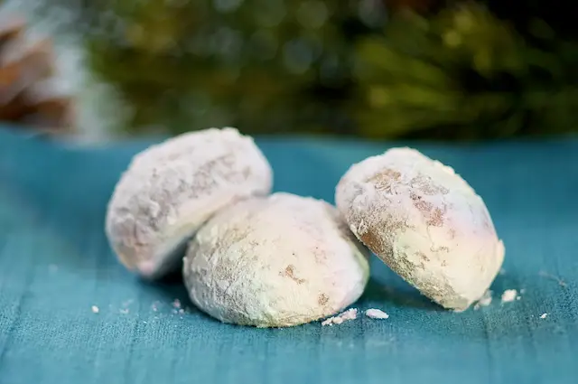 Pfeffernusse (Pepper Balls)