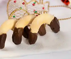 Christmas Chocolate Viennese Crescent Cookies