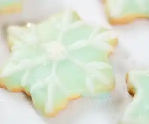 Lemon Snowflake Cookies