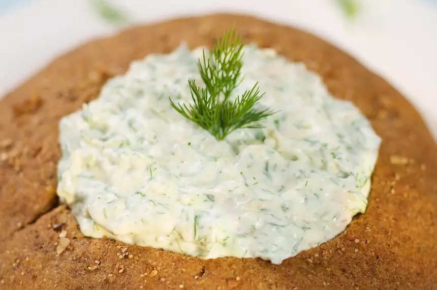 Dill Dip in Rye Bread