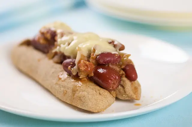 Easy Delicious Chili Dogs