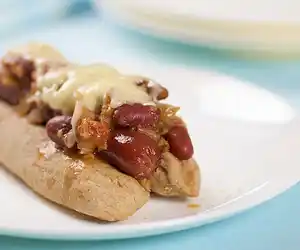 Easy Delicious Chili Dogs