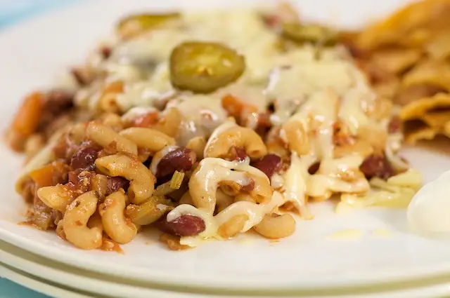 Chili Mac 'N Cheddar