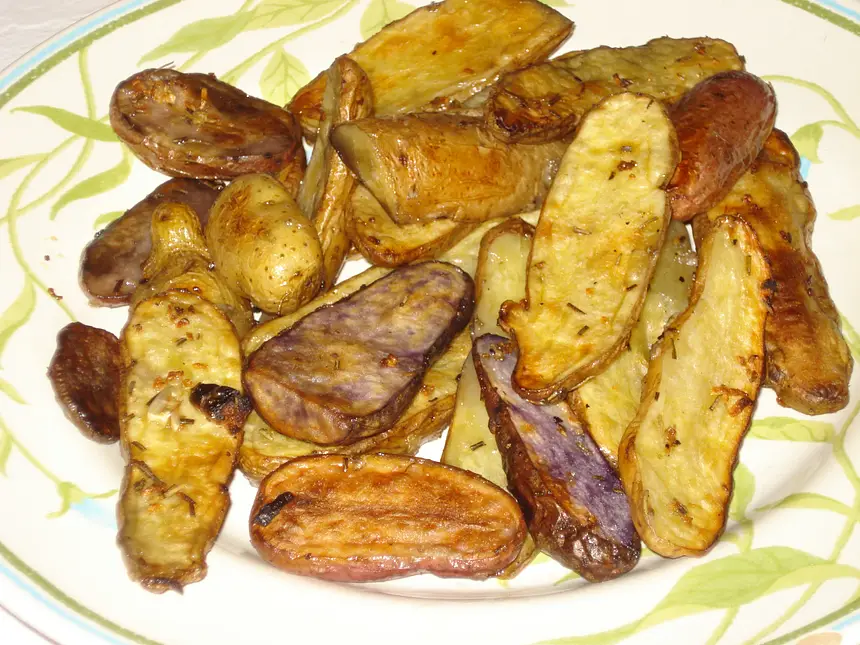 Garlicky Roasted Fingerling Potatoes