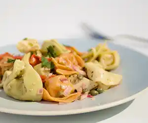 Artichoke Tortellini Pasta Salad