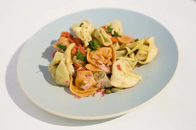 Artichoke Tortellini Pasta Salad
