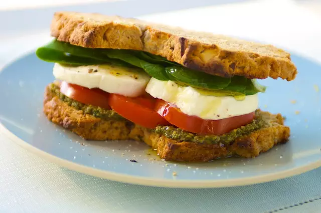 Basil Pesto, Fresh Mozzarella, Tomato & Spinach Sandwich 
