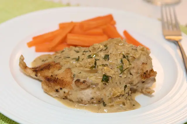 Chicken in Wine & Cream Sauce