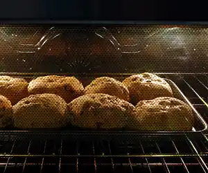 Walnut-Onion Herb Bread