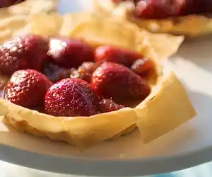 Berries & Ricotta Mini Phyllo Tarts