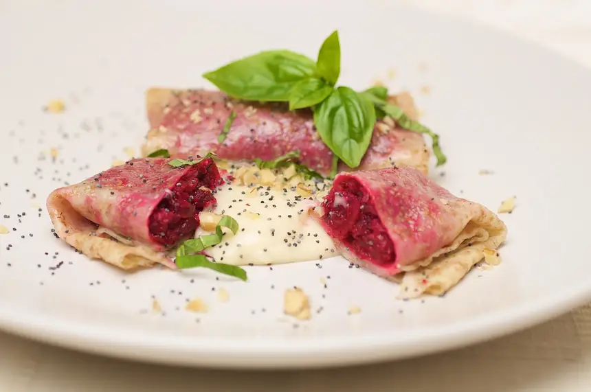 Ravioli Bundles of Roasted Beets with Roasted Garlic Sauce