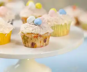 Easter Yogurt Lemon Cupcakes with Lemon Cream Cheese Frosting