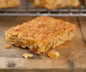 Amazing Chewy Crispy Apricot Walnut Energy Bars