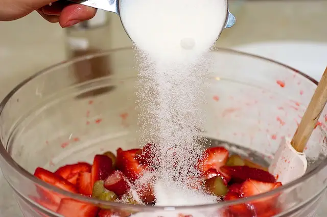Pour the sugar in...
