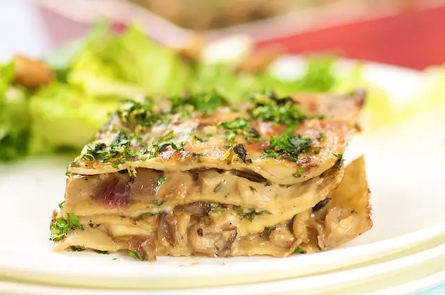 Place it on the plate, and with some freshly prepared caesar salad...
