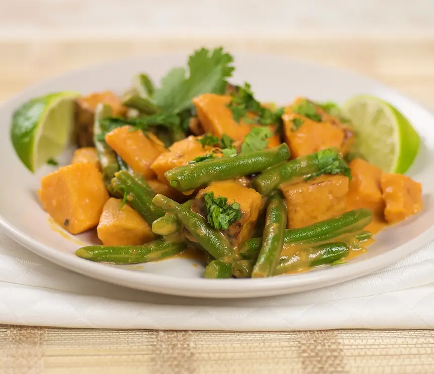 Red Thai Curry Green beans, Sweet potatoes & Tofu