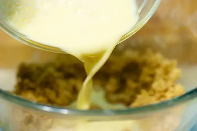 Pour into the crumb mixture...