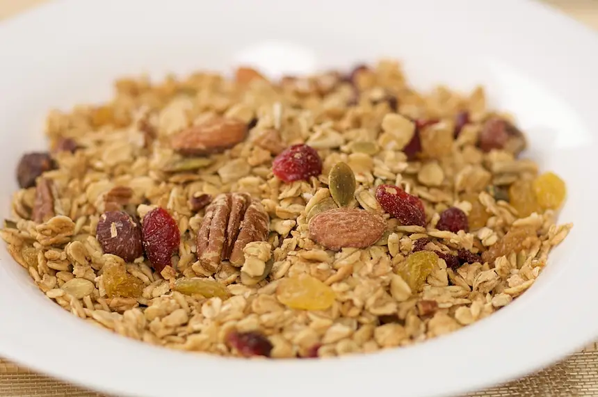 Breakfast Fruit & Nut Granola