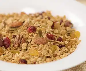 Breakfast Fruit & Nut Granola