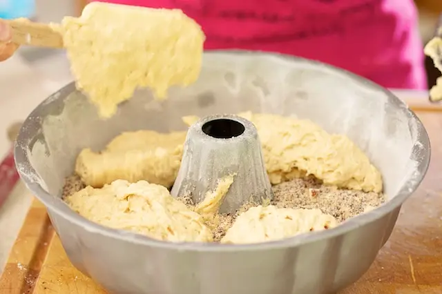 keep adding the remaining batter in the cake pan...
