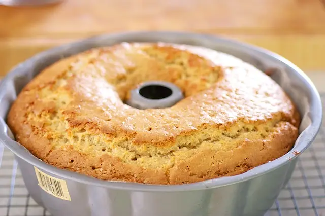 bake the cake...