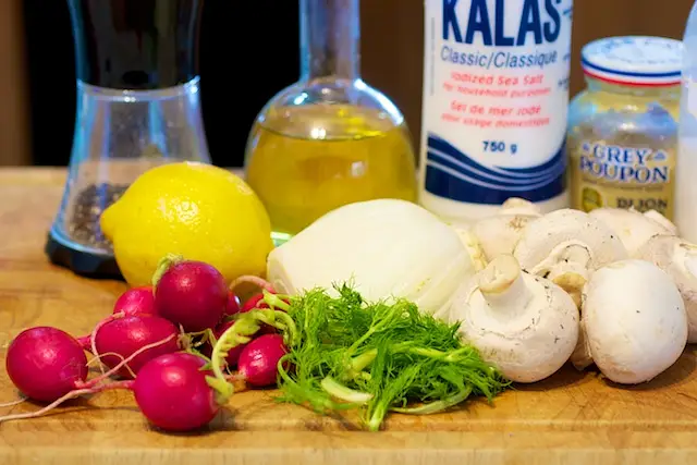 Ok, let’s start making this delicious salad, and I really mean it.