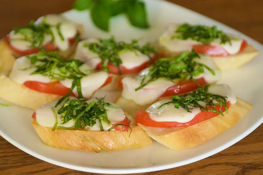 Buffallo Mozzarella Tomato Basil Appetizers