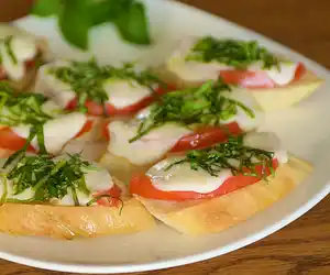 Buffallo Mozzarella Tomato Basil Appetizers
