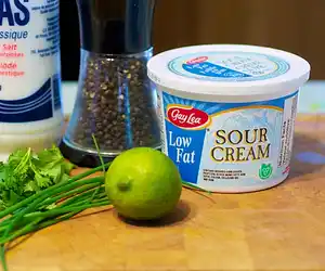 Lime Coriander Sour Cream Dip