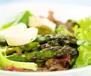 Refreshing Asparagus & Mixed Baby Greens Salad