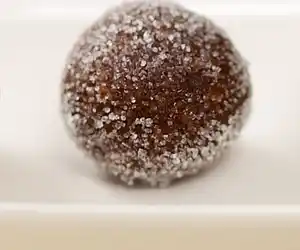 No-Bake Rum-Raisin Balls