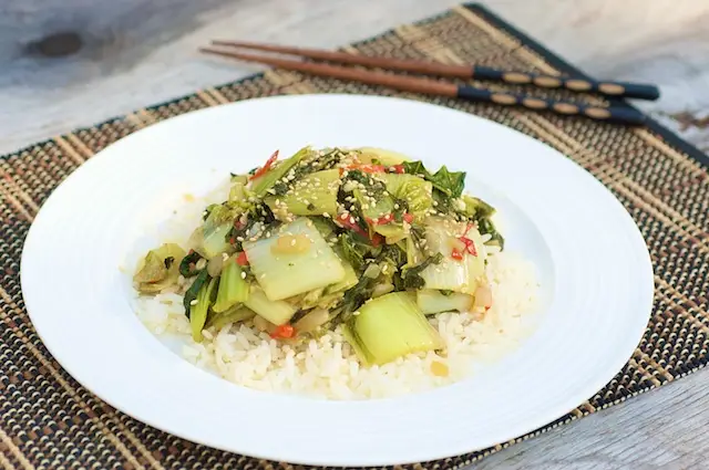 Sichuan Stir-Fried Bok Choy with Red Chilis 