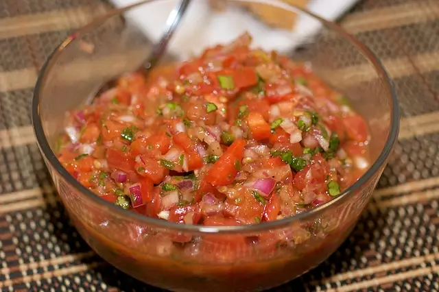 Quick & Spicy Salsa in 15 minutes