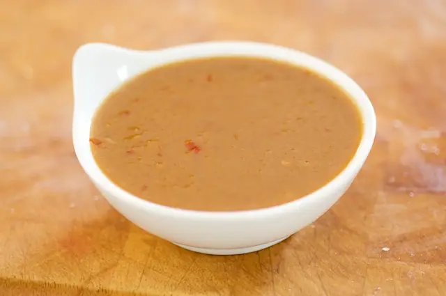 Mix together soy sauce, vinegar, brown sugar, sesame oil and chile-garlic sauce in a small bowl or measuring cup, stir to well combined.