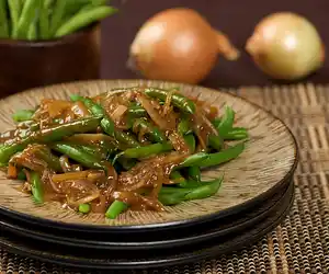 Green Beans in Spicy Miso Sauce