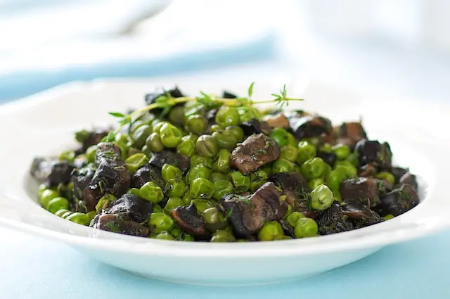 Skillet Peas with Mushroom & Thyme