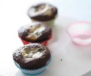 Chocolate-Bottom Mini-Cupcakes