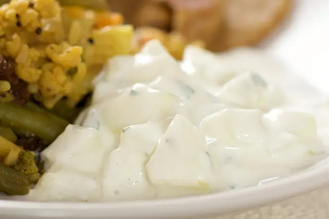 Cucumber & Yogurt Dip