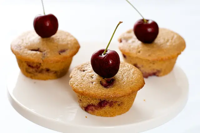 Remove from the muffin tin, and ready to serve!