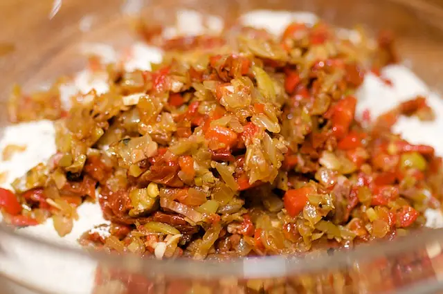 Stir in the caramelized onion-sundried tomato mixture until well mixed.