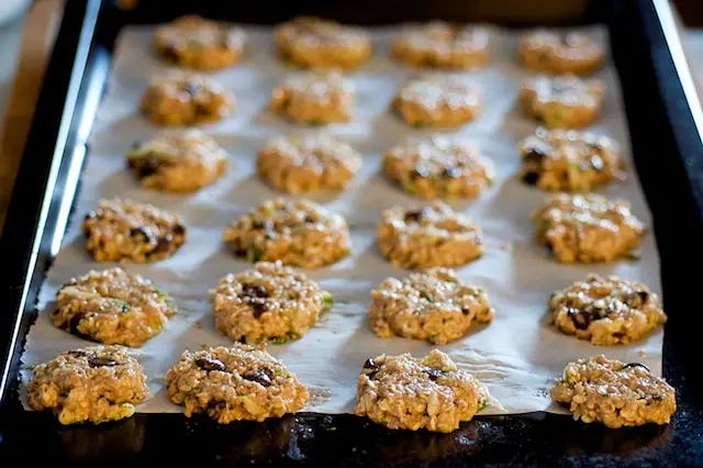 Leave ½-inch space between cookies,