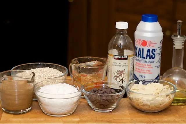 Gather together these a few ingredients to make these delicious goodness.