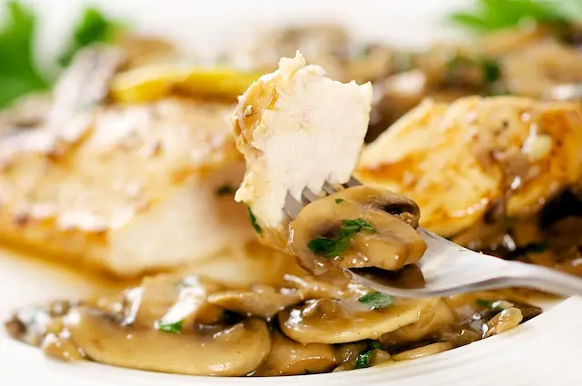 Baked Lemon Chicken with Mushroom Sauce 