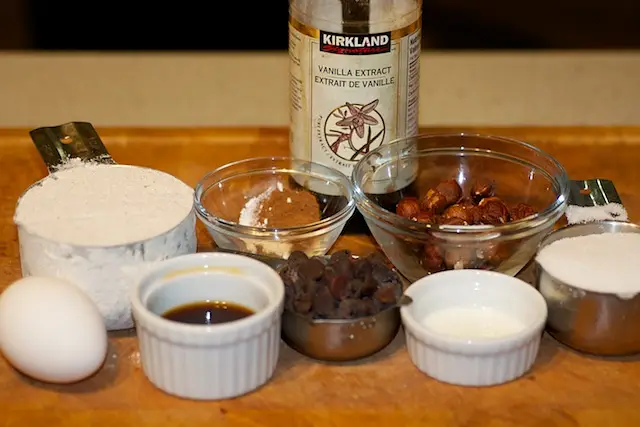 First gather these a few ingredients to make these delicious biscotti. 